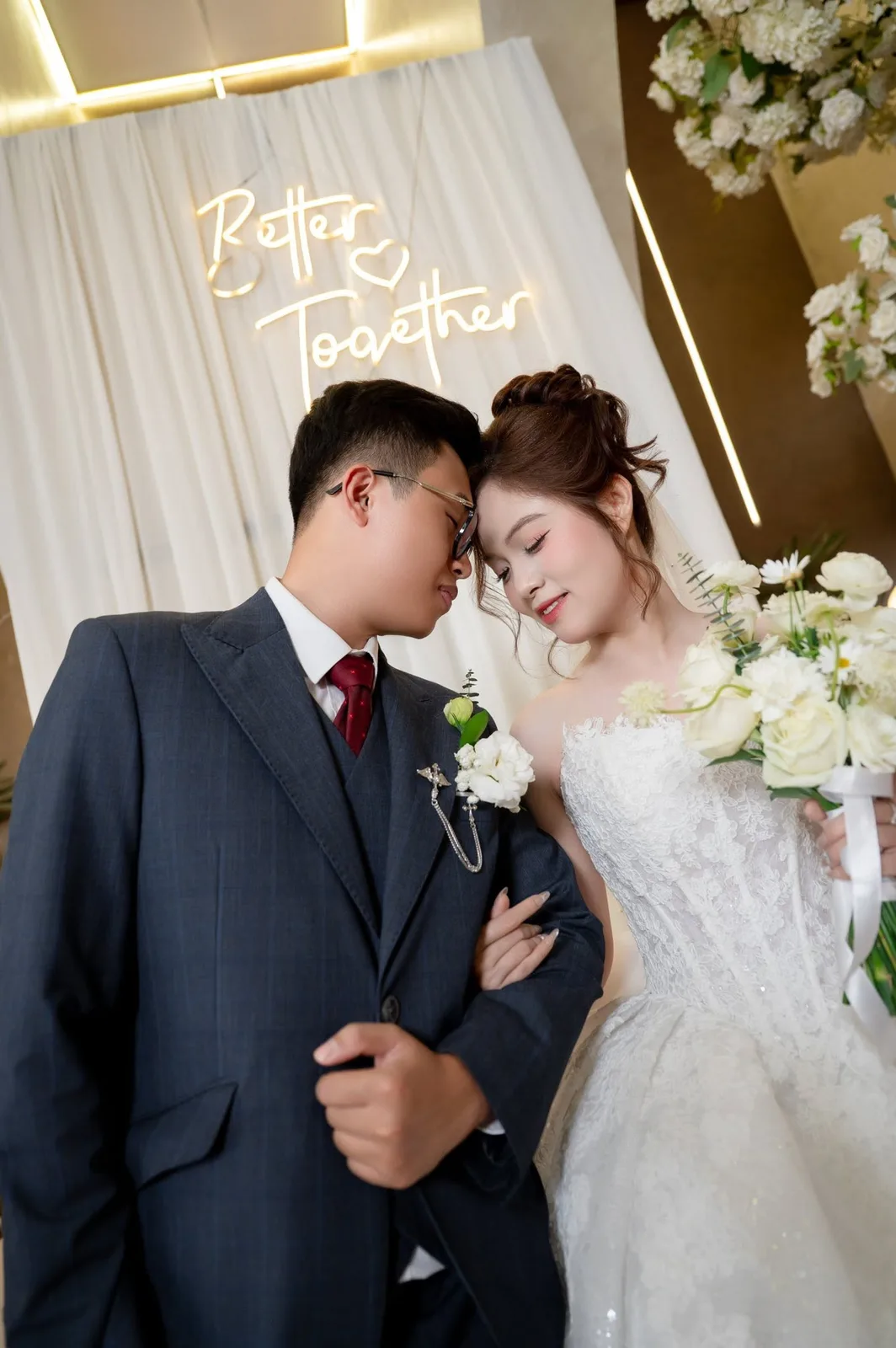 Ảnh cưới ngoại cảnh ngoài trời